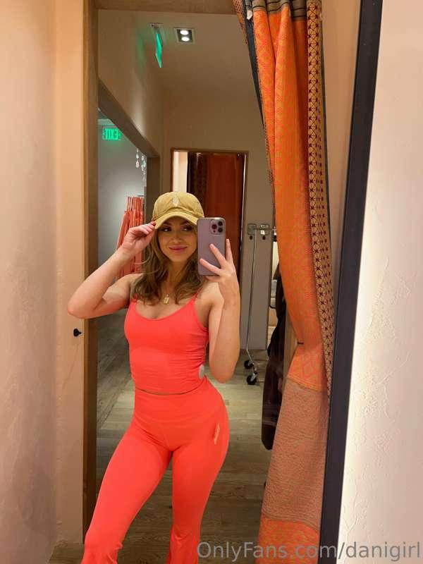 Sundays are for shoppping 💅🏼🛍️