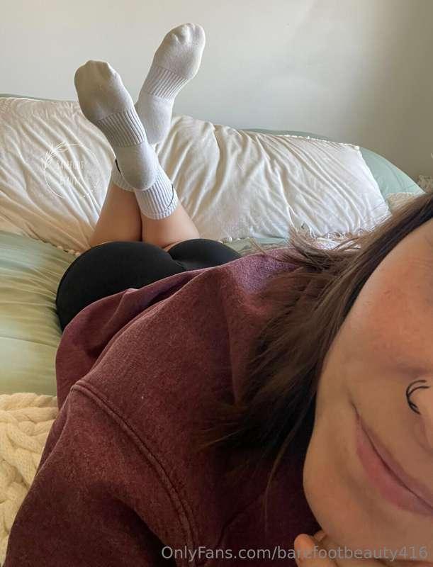 is “the pose” still cute with socks?🧦