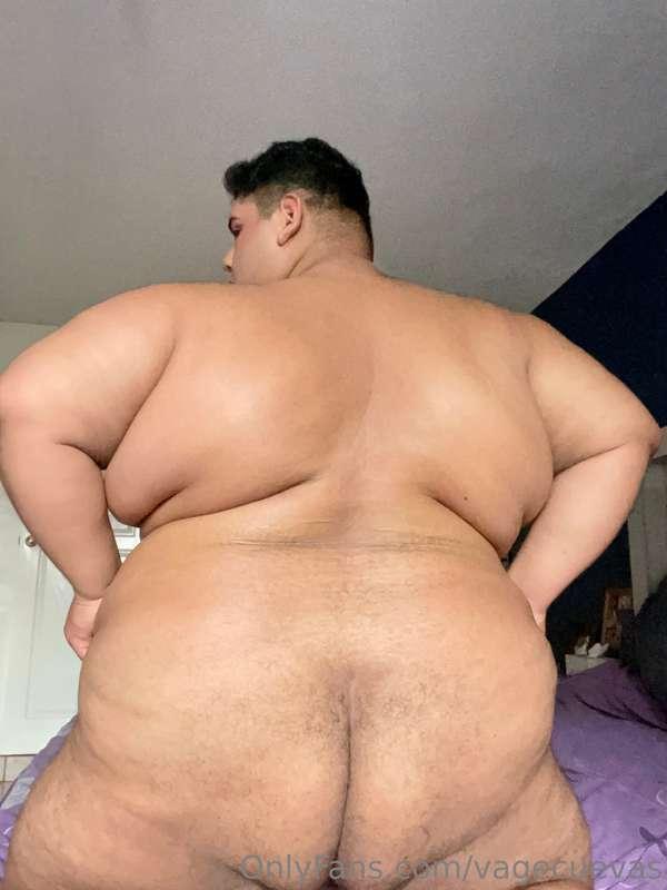 vagecuevas image #0