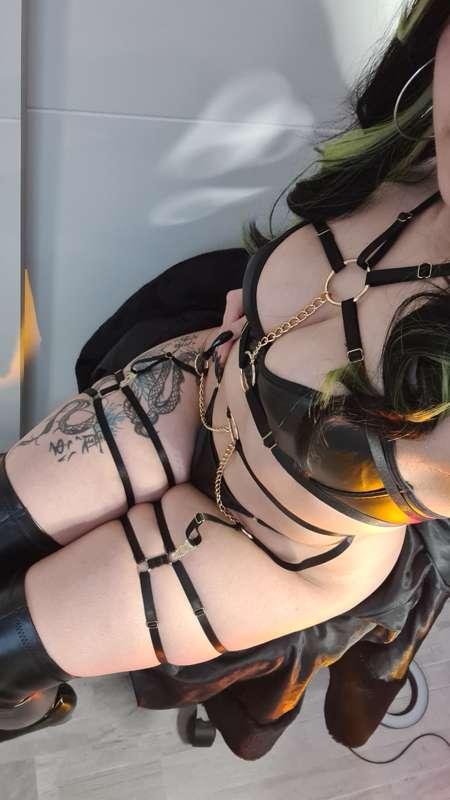 Casual goth girl stuff