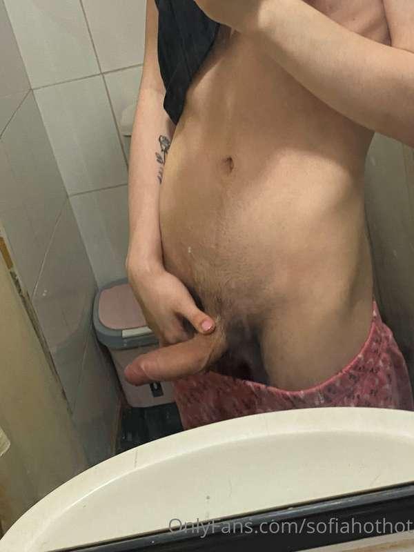 sofiahothot image #0