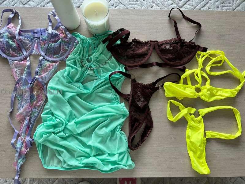 I need your help 😏 Which item from my sensual lingerie colle..