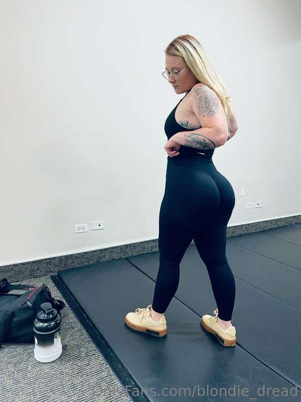 Been putting in work at the gym 💪🏽🍑