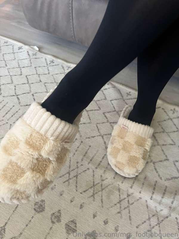 mrs_footjobqueen image #19