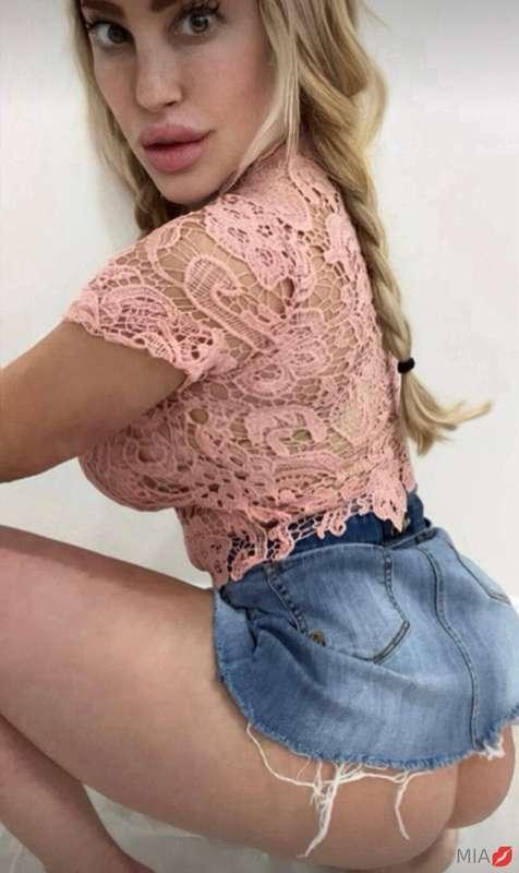 I swear this outfit gets me wetter and wetter every time I w..