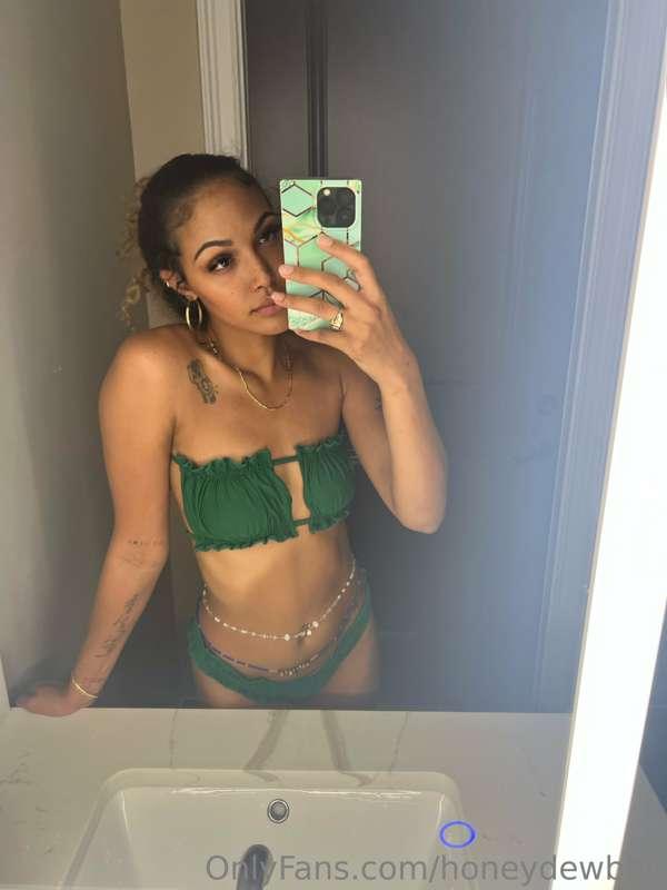 honeydewbby image #1