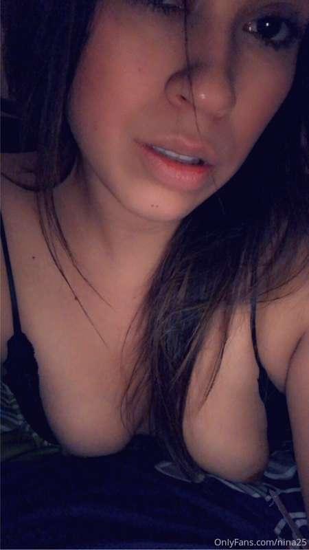 Need something in my mouth 😈🤤