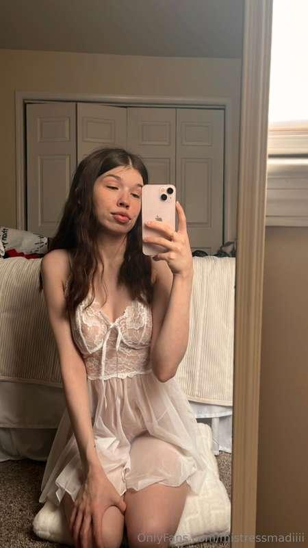 mistressmadiiii image #4
