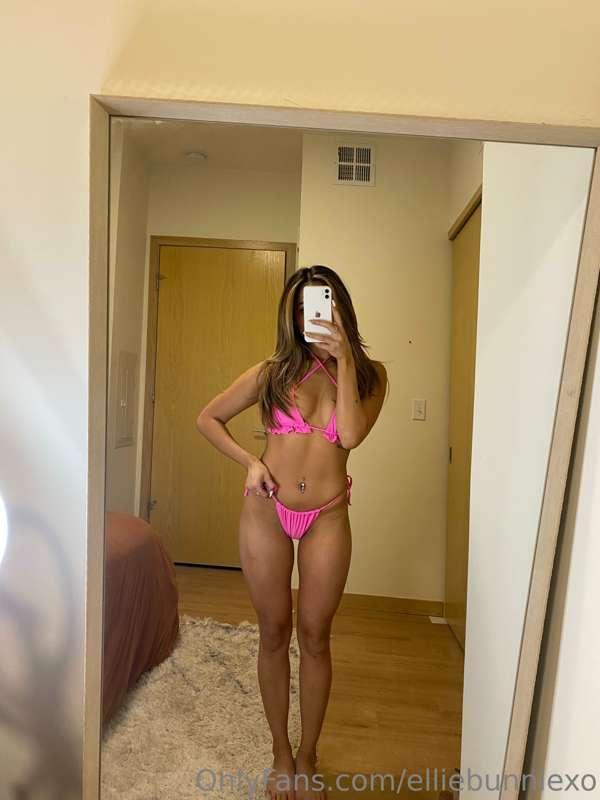 Teasing in my hot pink bikini 💕👙 Do you prefer it on or off?..