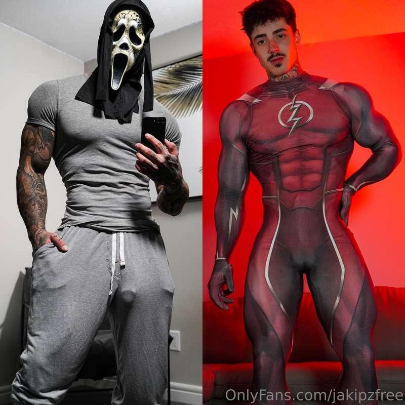 Ghostface vs. Flash, who would you spend the night with 😏..?..