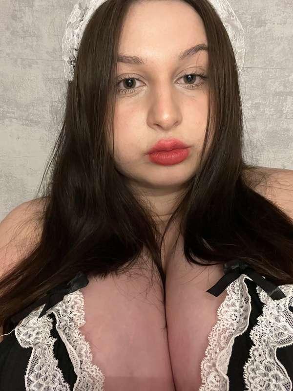 sexy maid 🤭