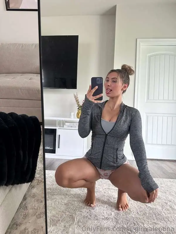 Tongue’s ready... are you? 👅
