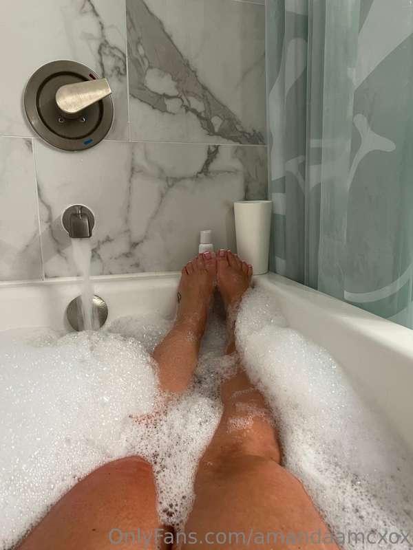 do I have pretty feet? 🥺