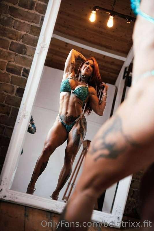 Rise and grind, muscle on my mind. 💪❤️
