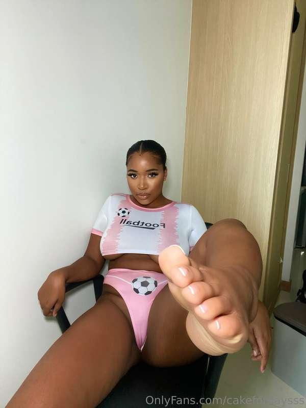 ## Do you like feet? 🦶🏽