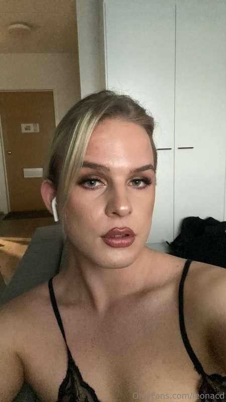 Some chicks have dicks 🍆