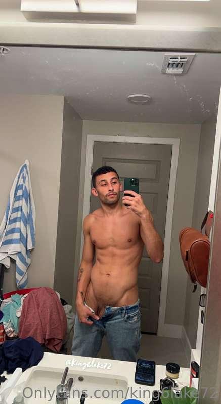 Suck me off and lick my gooch.