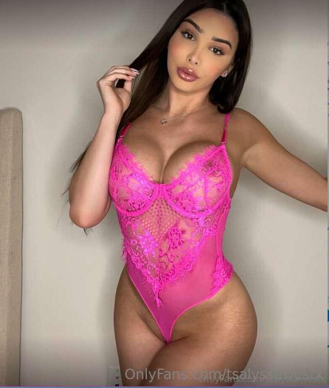 😈
