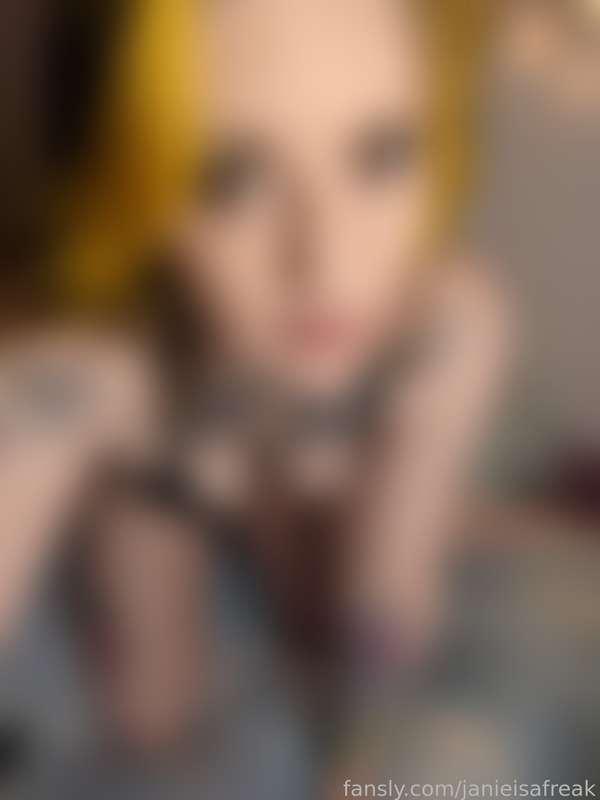 janieisafreak image #3