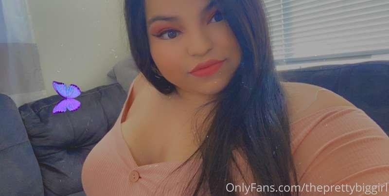 The snap filters make me look good 😂❤️💗 what do you think ?