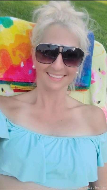 I just wanted to say hello sweetheart!  ***TIPS ARE GREATLY ..