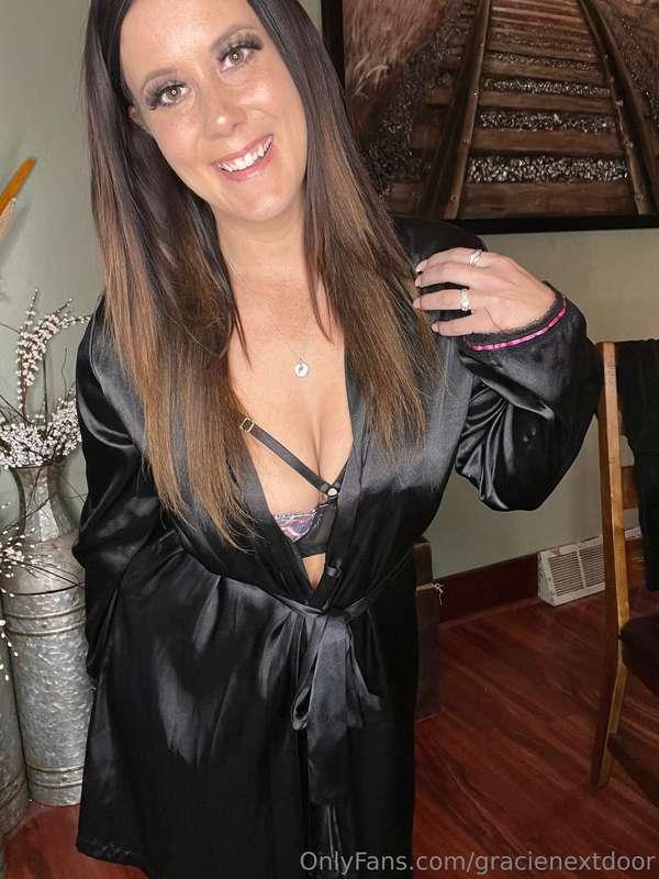 Anyone into silky robes?