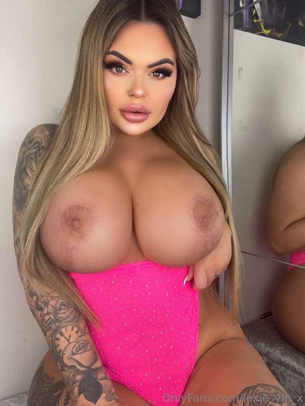 Happy Friday 🥳
