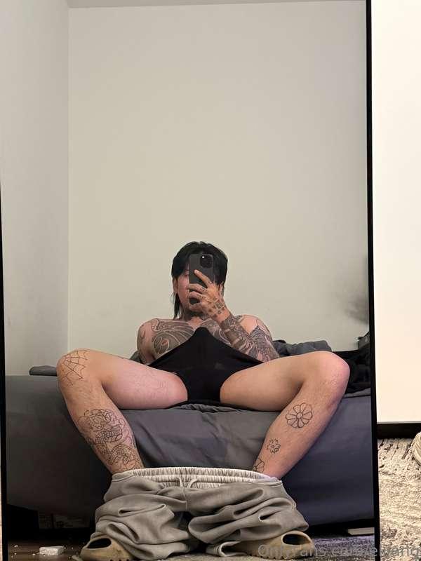 wanna sit on me? 🍆