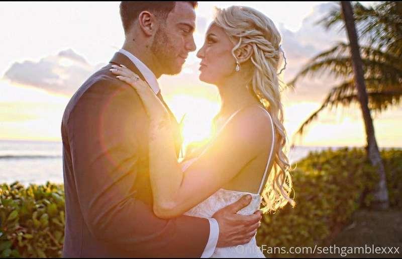 Happy times at sunset of the best day ever... @kenziefrenzy ..