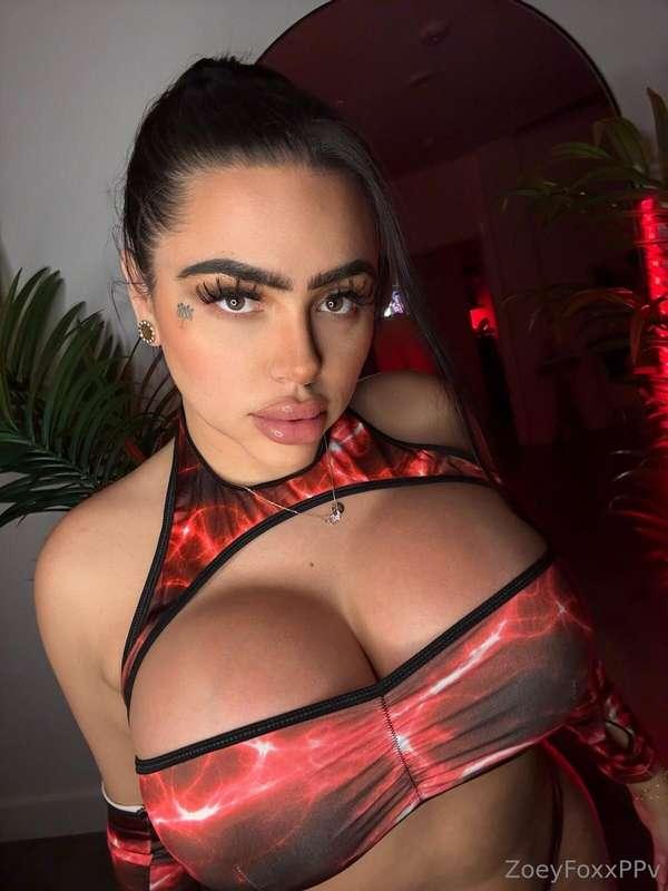 My boobs are a vibe, and you’re already hooked. 👀