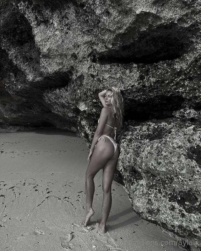 Everything depends on mood.....💦