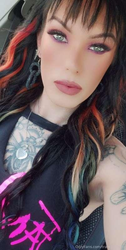 CUM and live your fantasy with me, trannys do it better 💋 😘 ..
