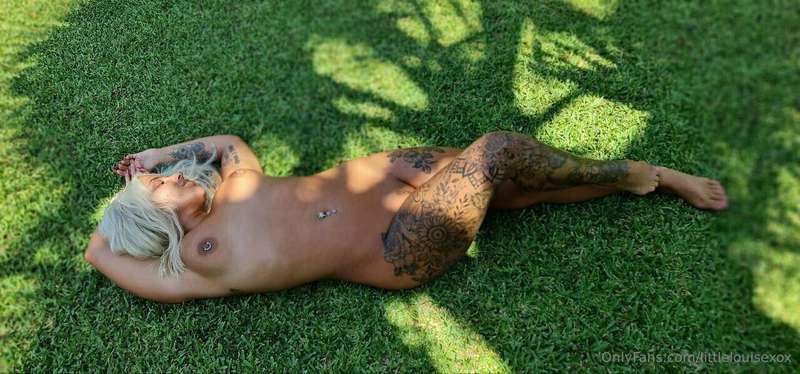 NAKED SUNNY MORNINGS ☀️✨