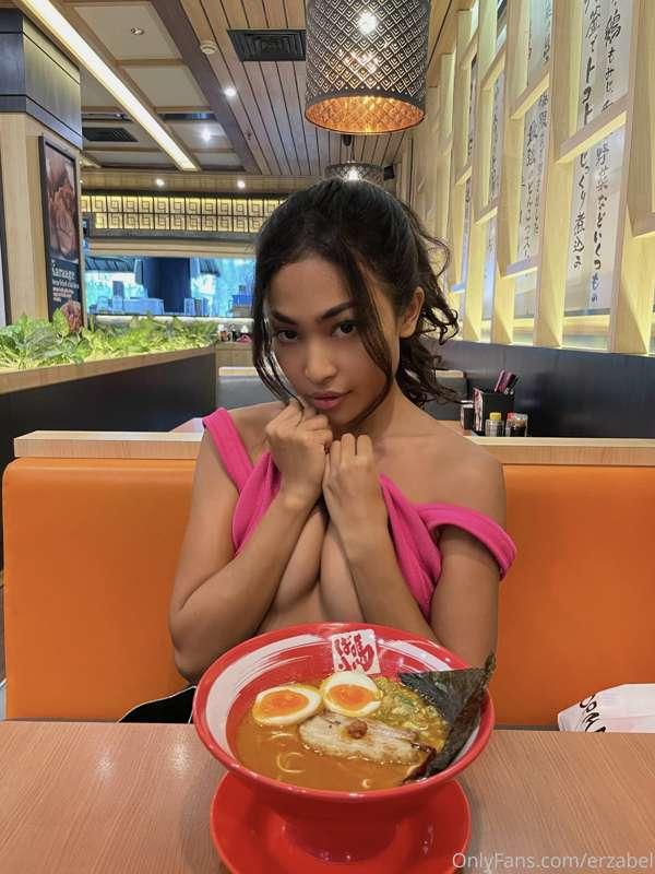 Tell me, which one would you eat first? 😋💗