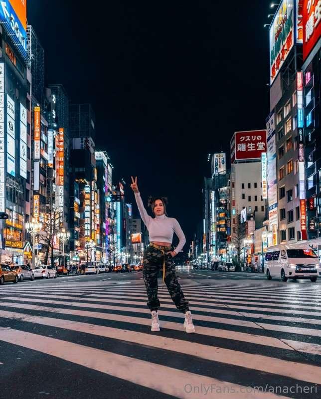 Have you ever been to Japan? 🇯🇵 I feel like a getaway soon! ..