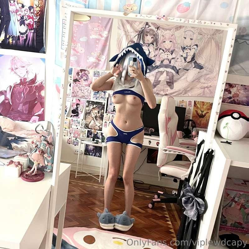 gawr gura cosplay photoset (part 2)🦈