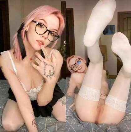 THIS TIGTH ASS LOVES BIG DICKS 😈 Then you should see my best..