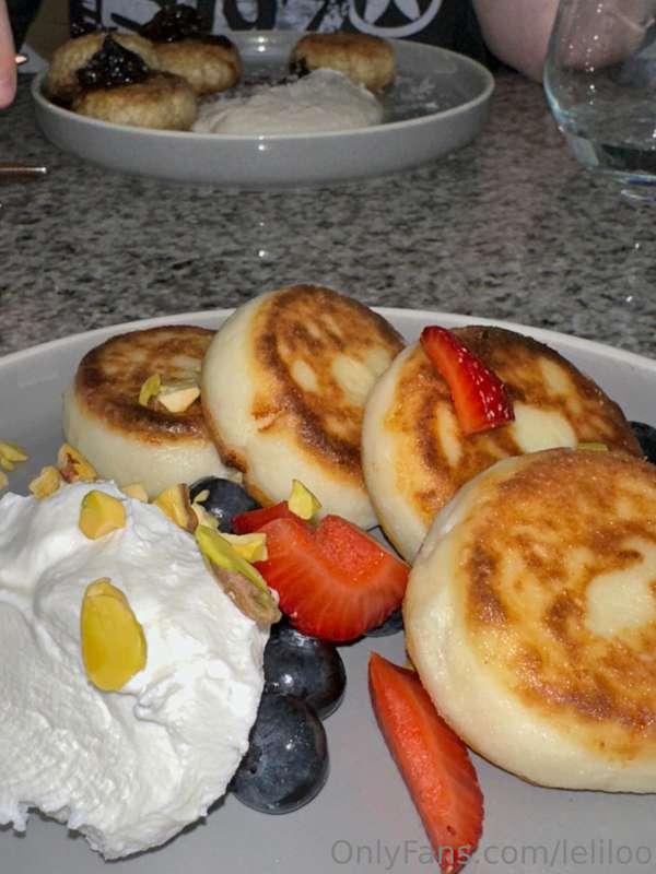 Good morning baby, what do you like to have for breakfast?