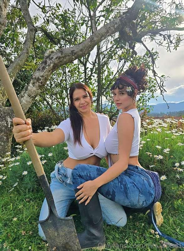 Un duo muy dinámico en cualquier jardín! 🤭🫶🏼✨