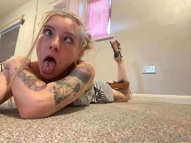 Imagine that face but sucking a cock🥵