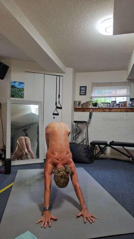 Big kisses guys its almost the weekend 