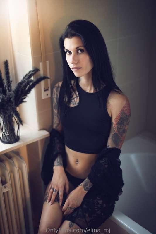 Finde das Set sooo schön 😍Schwarz-Weiß oder in Farbe – welch..