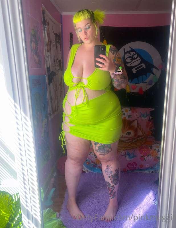 I got a new dress, you like?