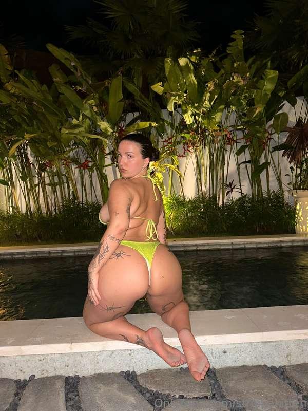 💦 Ass all up in your face 💦