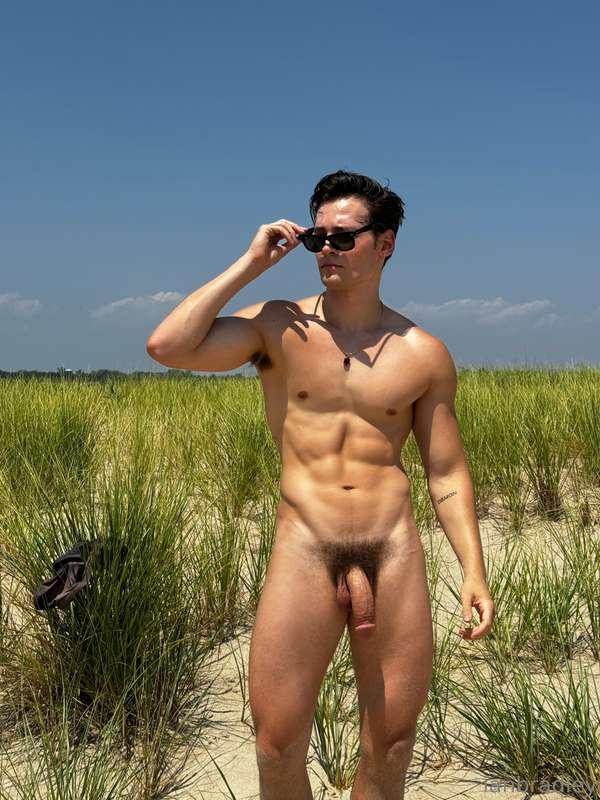 shades on, dick out and now looking for the cute boys to com..