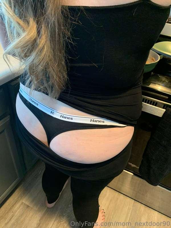 Good morning! Just making some breakfast