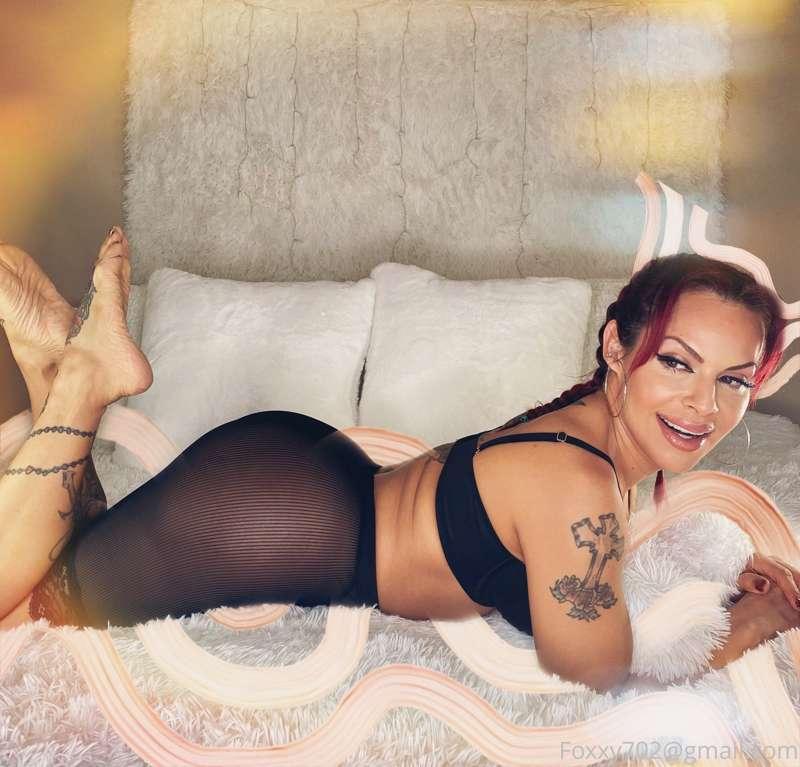 I bet you want me to to wear less clothes now. 🥵😈