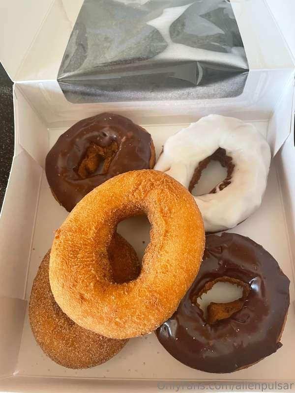 Thinking about making my first paid for set….