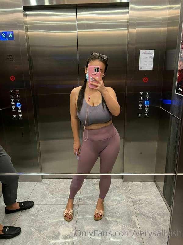 I'm always told I look intimidating 🥺 which part of my petit..