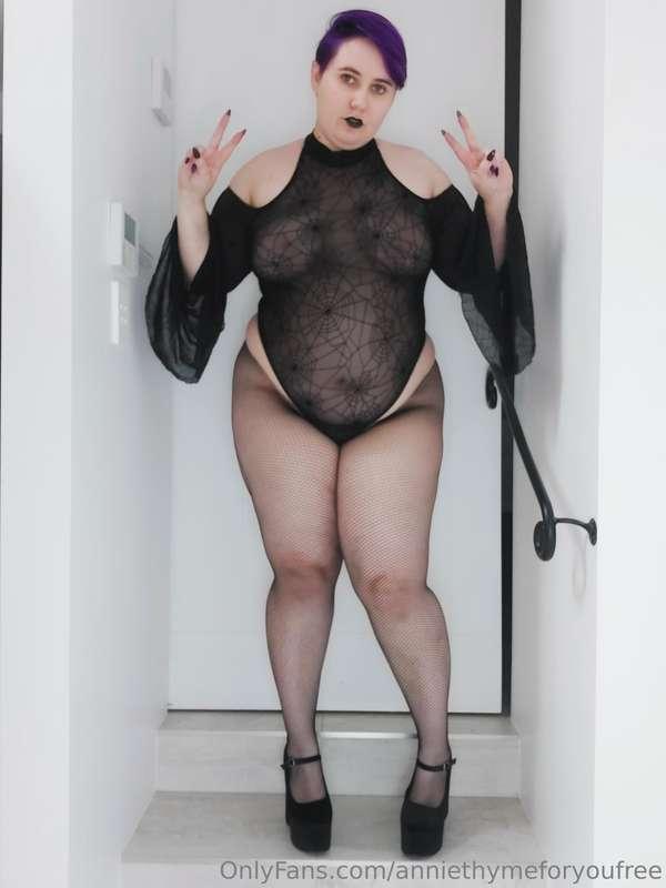 ✌️🖤✌️